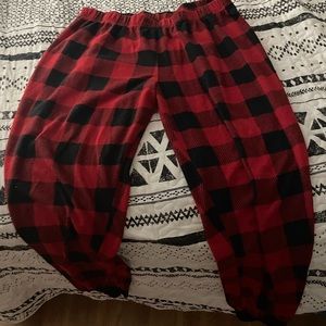 LARGE black and red plaid christmas pants